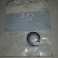 OMC Oil Retainer Seal  329922, 0329922 — (NOS)