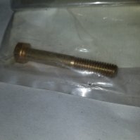 OMC Upper Mount Screw 301431 0301431  — (NOS)